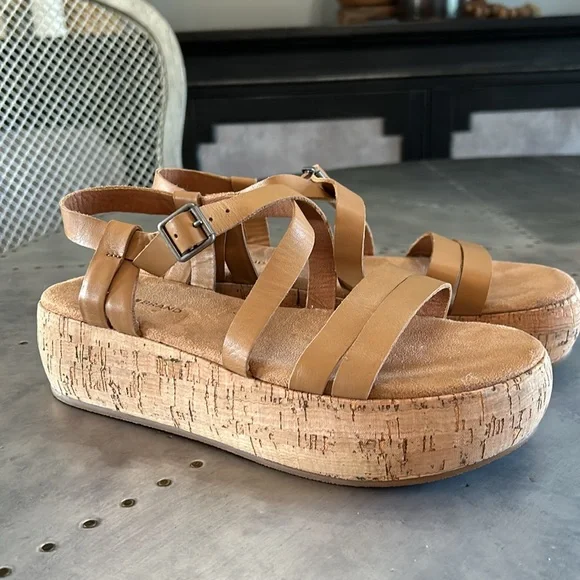 NEW no box- CUTE Lucky Brand Women's Platform Sandal Wedge, Nude  8 1/2 - Picture 3 of 5